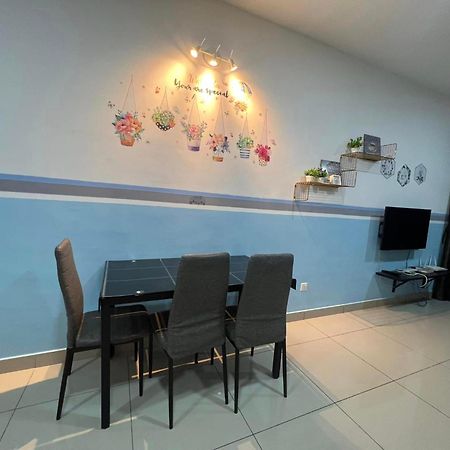 Arc Austin Hill Apartment Johor Bahru Esterno foto