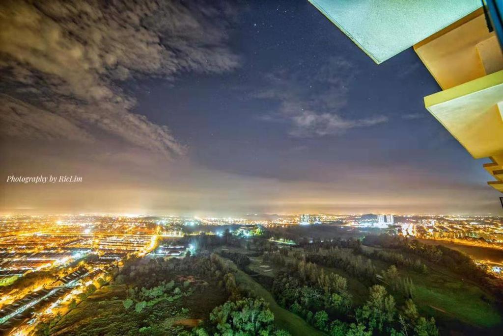 Arc Austin Hill Apartment Johor Bahru Esterno foto