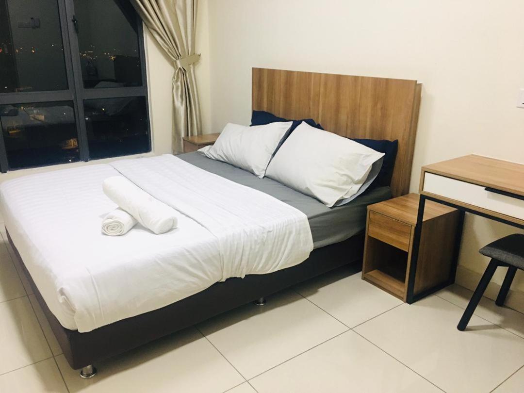 Arc Austin Hill Apartment Johor Bahru Esterno foto