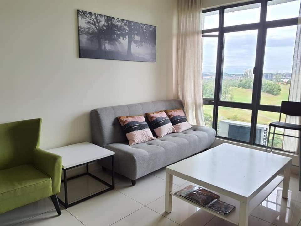 Arc Austin Hill Apartment Johor Bahru Esterno foto