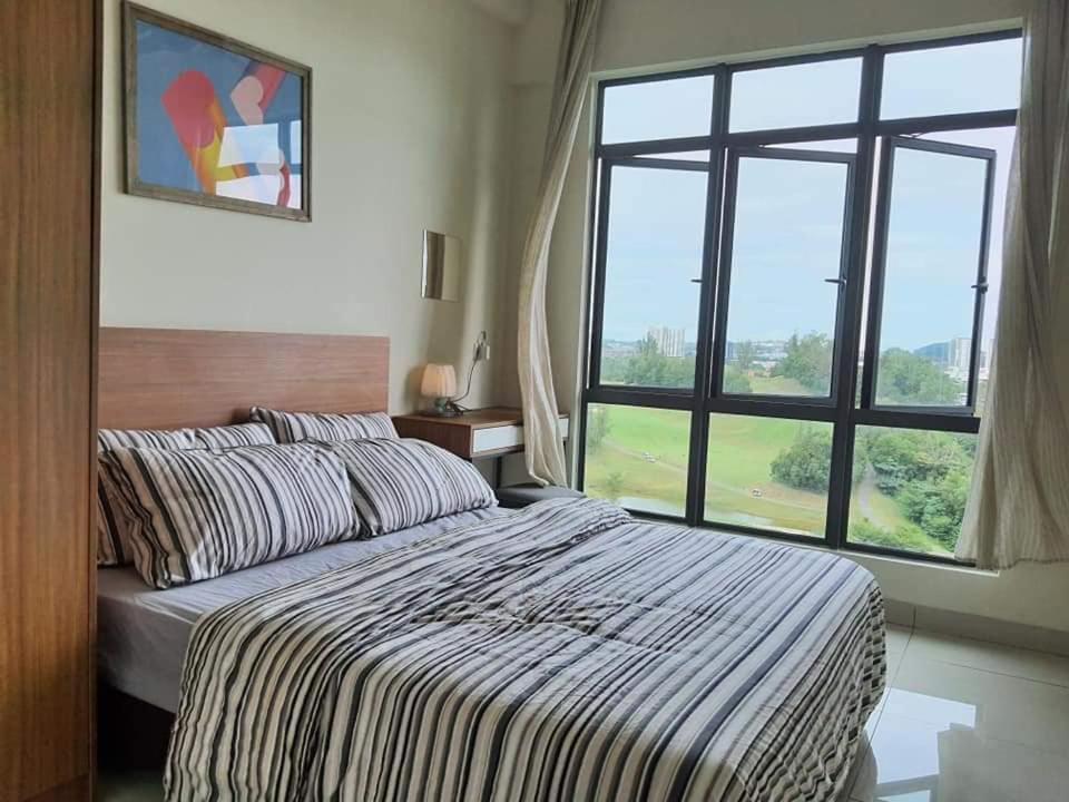 Arc Austin Hill Apartment Johor Bahru Esterno foto
