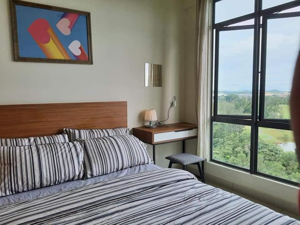 Arc Austin Hill Apartment Johor Bahru Esterno foto